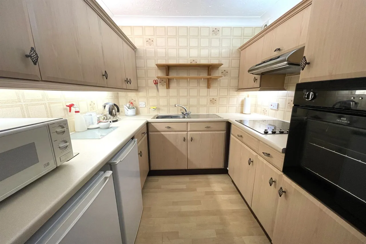 Beechwood Tabley Road, Knutsford, photo 2