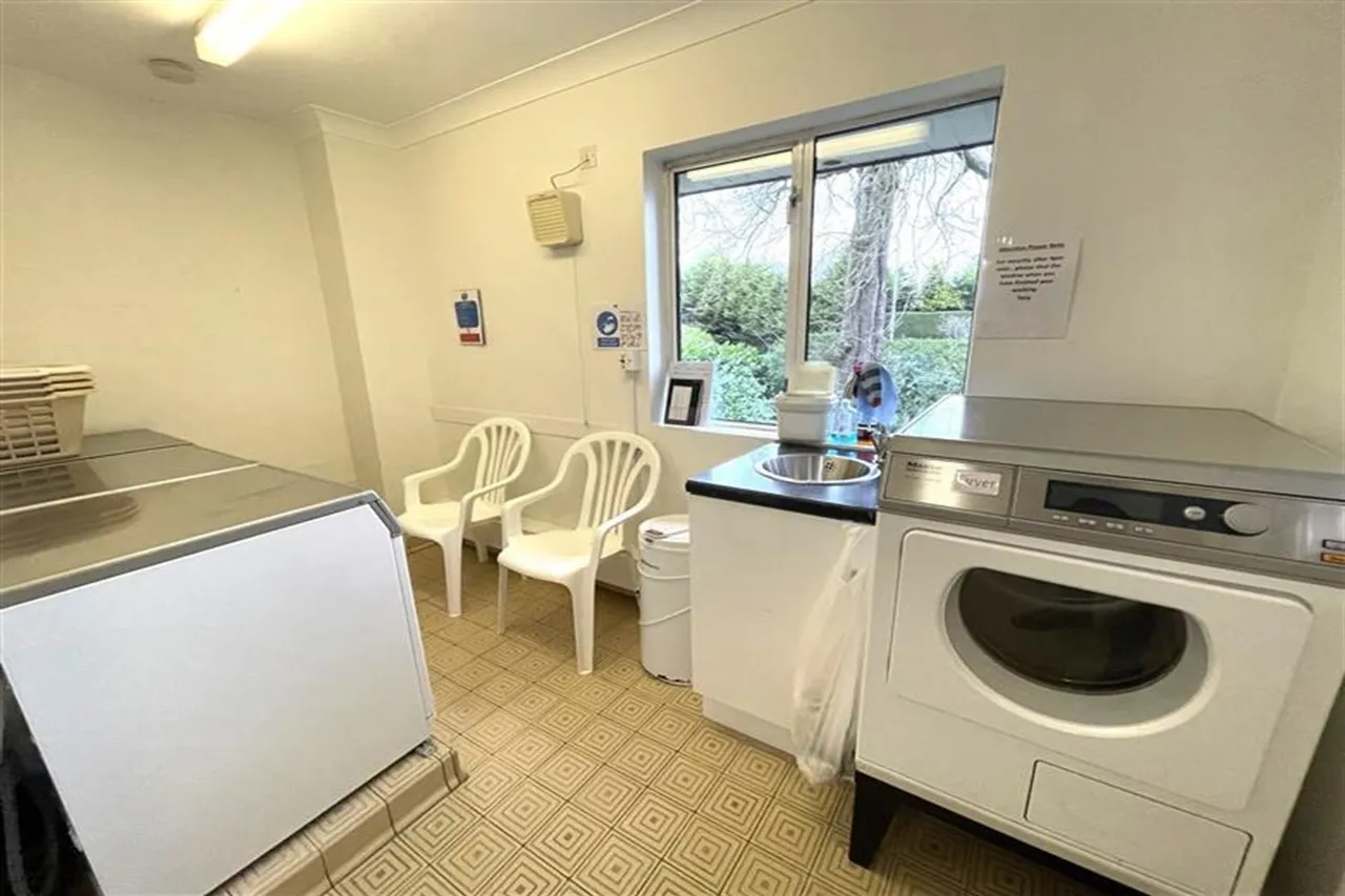 Beechwood Tabley Road, Knutsford, photo 10