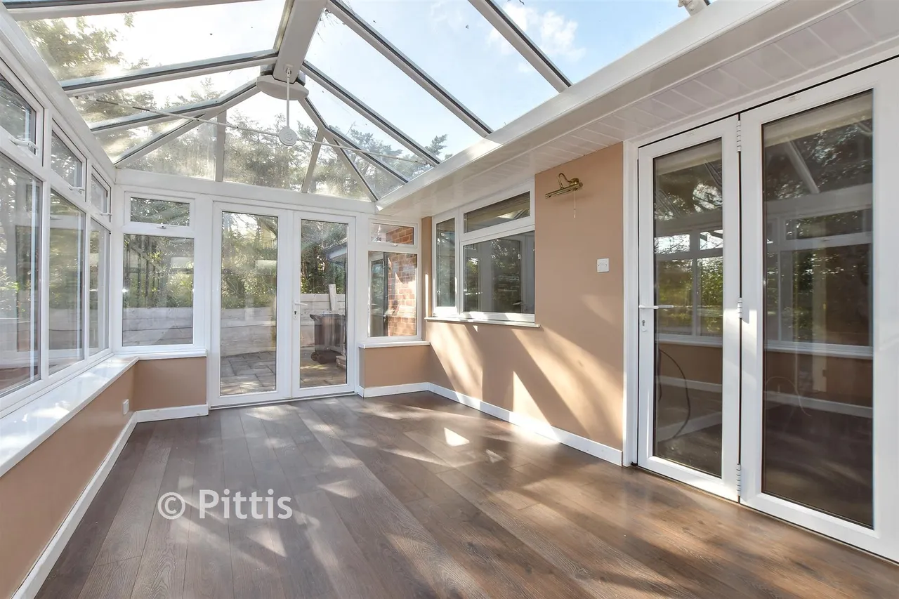 Rectory Close, Wootton Bridge, PO33, photo 5