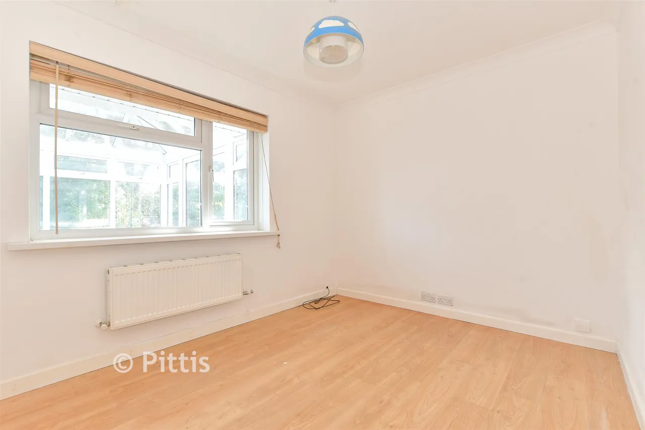 Rectory Close, Wootton Bridge, PO33, photo 10