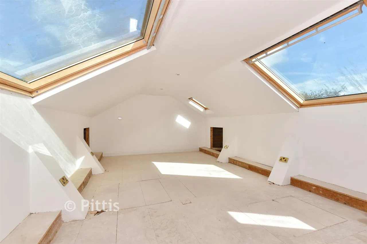 Rectory Close, Wootton Bridge, PO33, photo 13