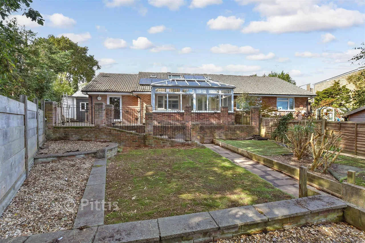 Rectory Close, Wootton Bridge, PO33, photo 14