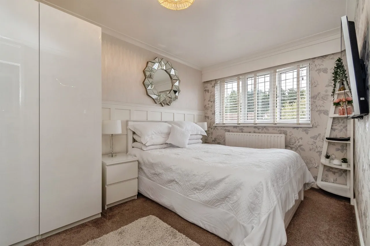 Wooding Crescent, Tipton, photo 9