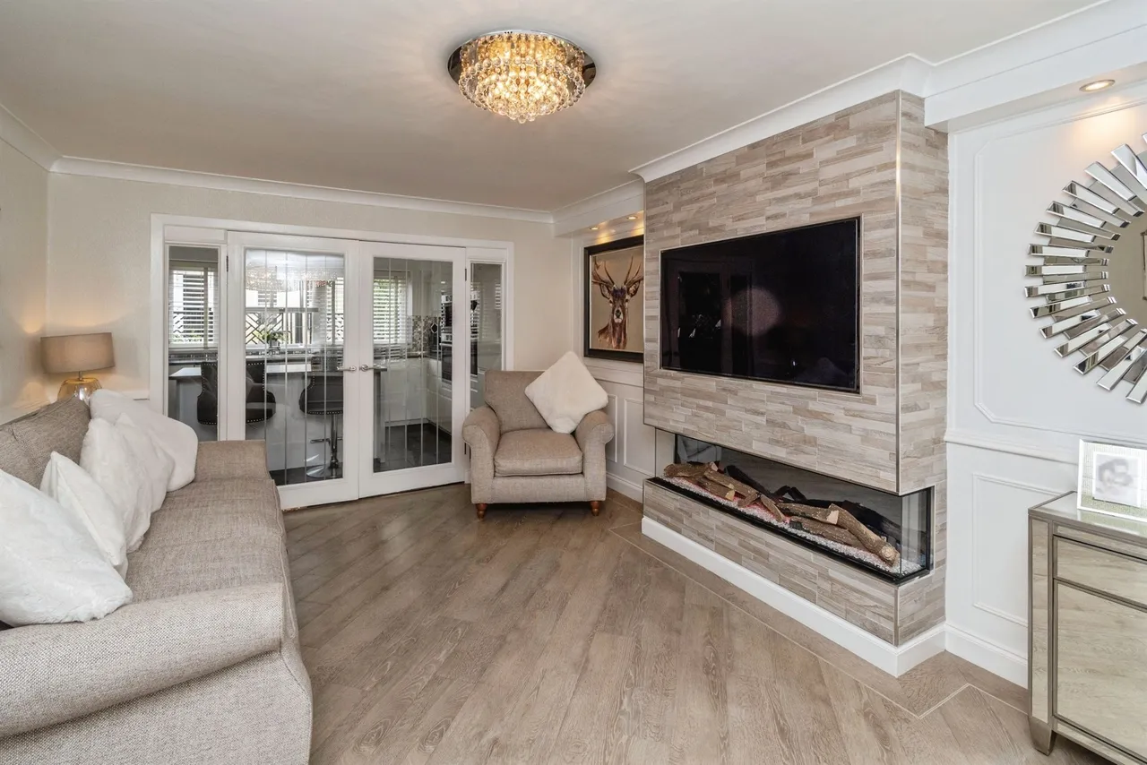 Wooding Crescent, Tipton, photo 7