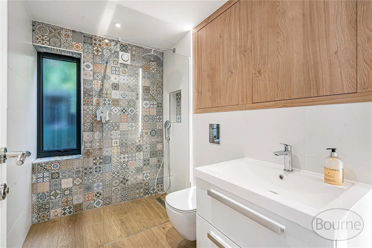Oriental Road, Woking, GU22, photo 10