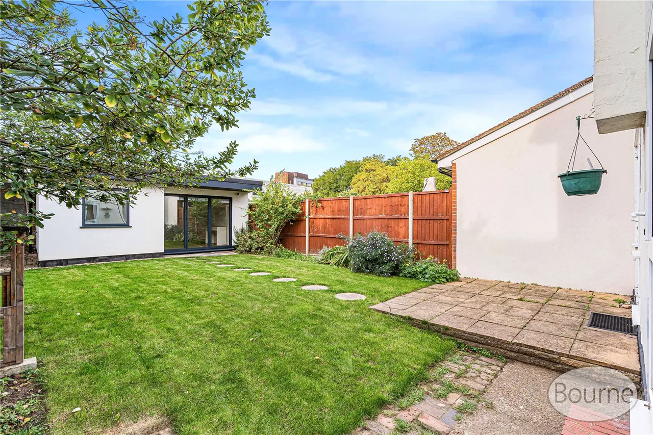 Oriental Road, Woking, GU22, photo 14