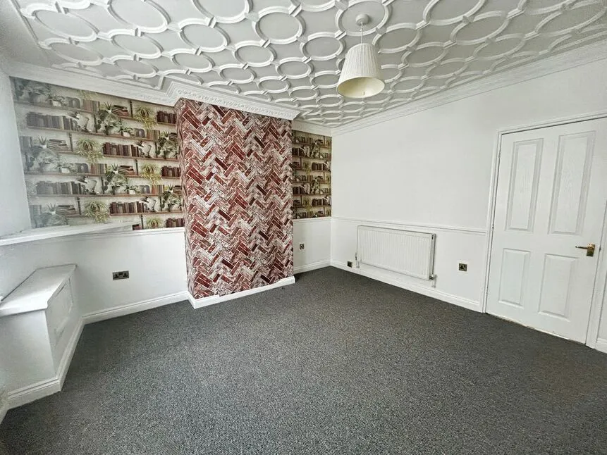 Amos Lane, Wolverhampton, West Midlands, WV11, photo 3