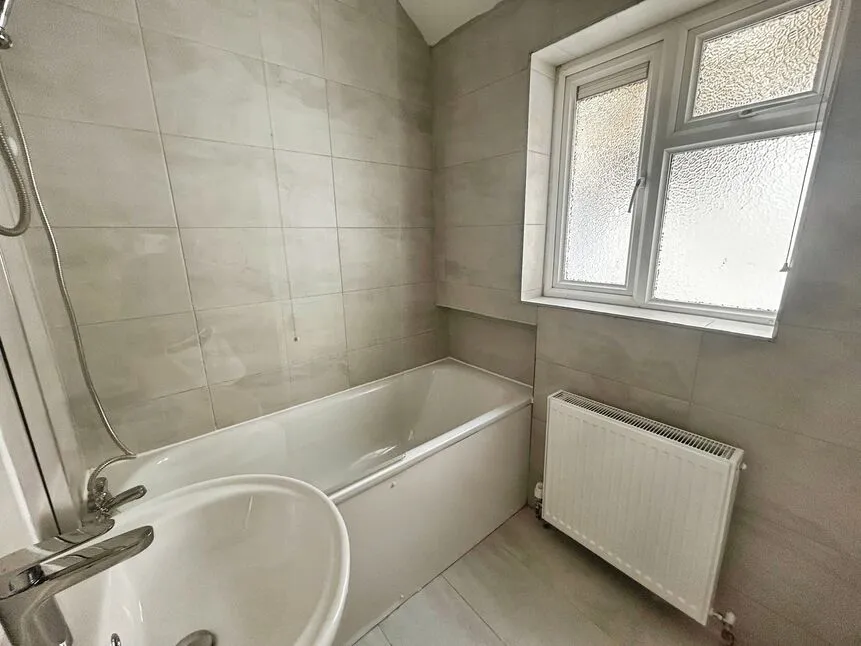 Amos Lane, Wolverhampton, West Midlands, WV11, photo 6