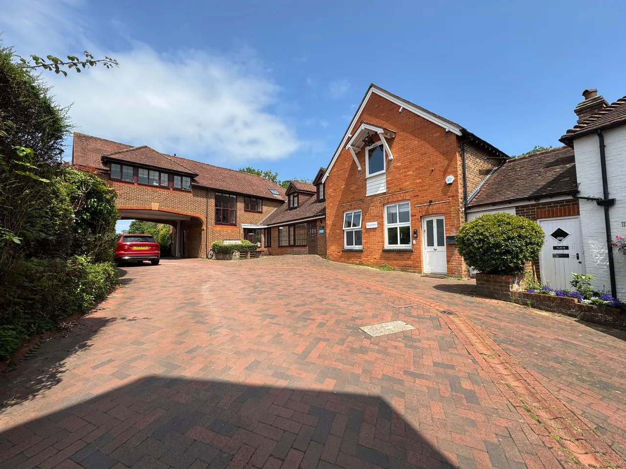 1 bed flat for sale — High Street, Collins Court, GU6