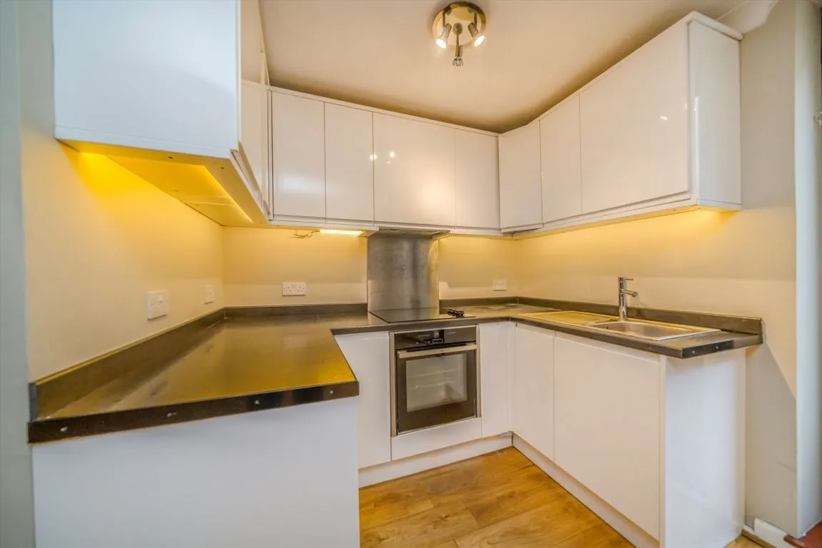 Bartholomew Close, EC1A, photo 4