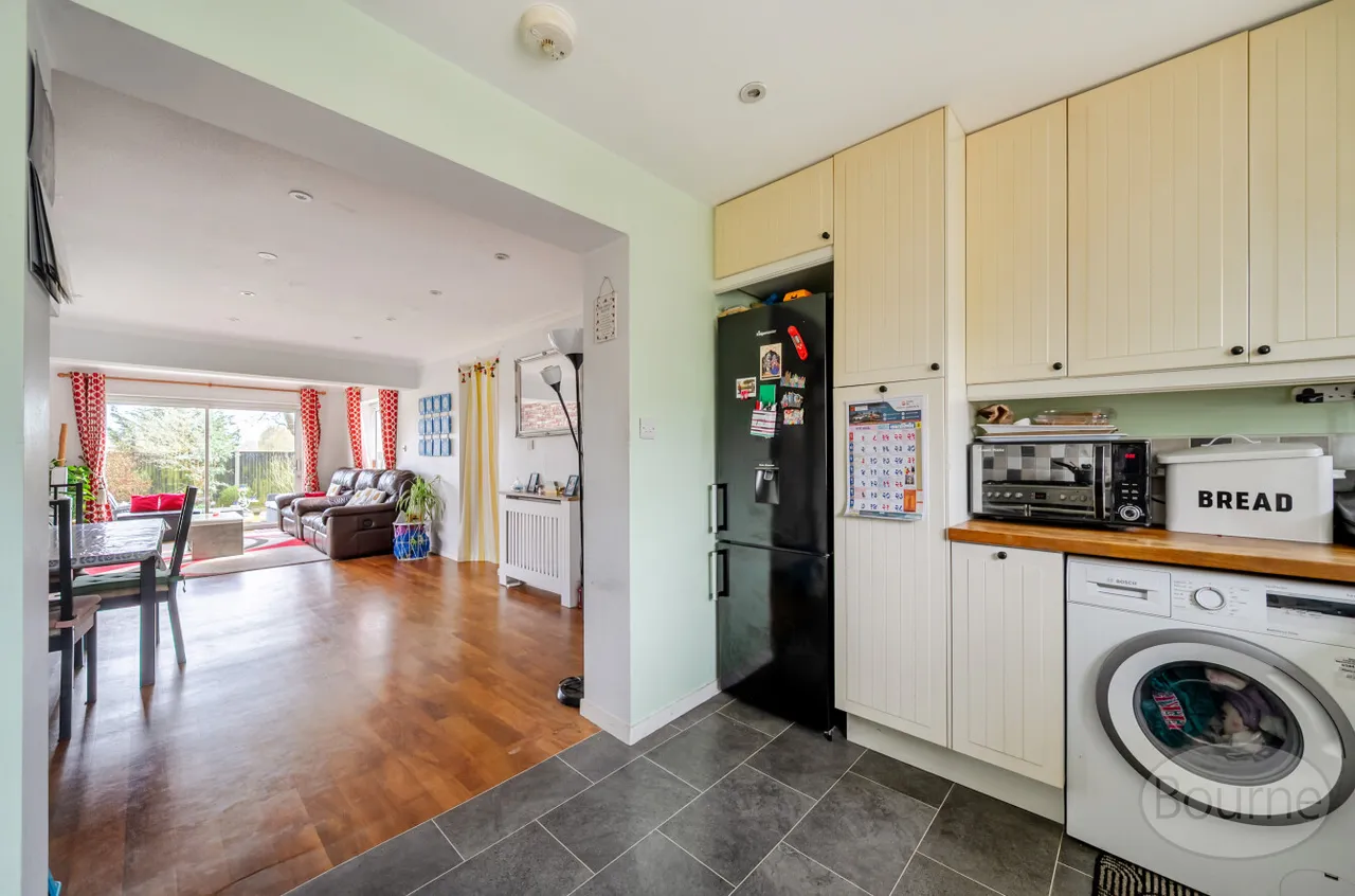 Roundthorn Way, Goldsworth Park, GU21, photo 10