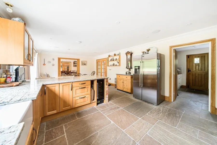 Shophouse Lane, Albury, GU5, photo 25