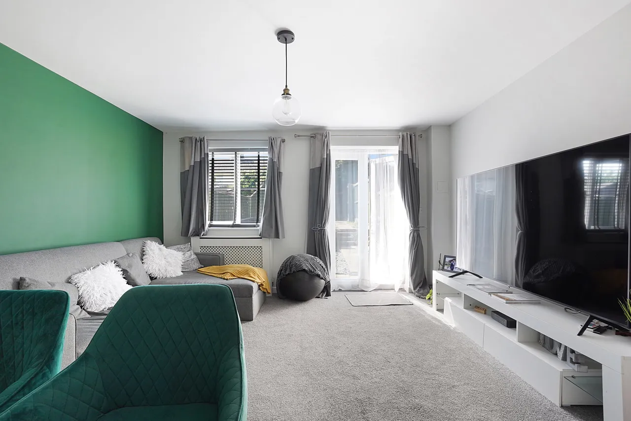 Manisty Court, Kemsley, ME10, photo 6
