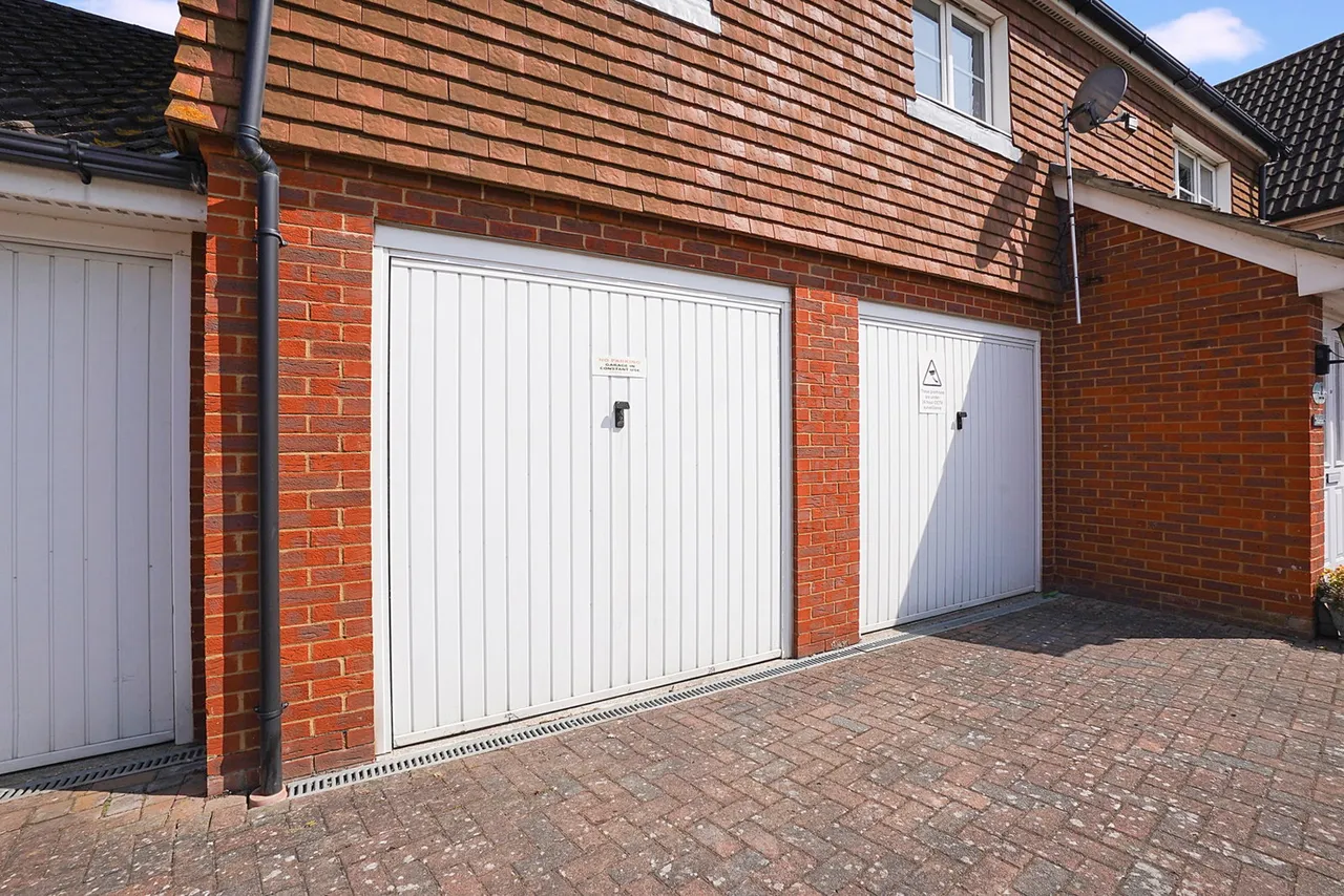 Manisty Court, Kemsley, ME10, photo 17