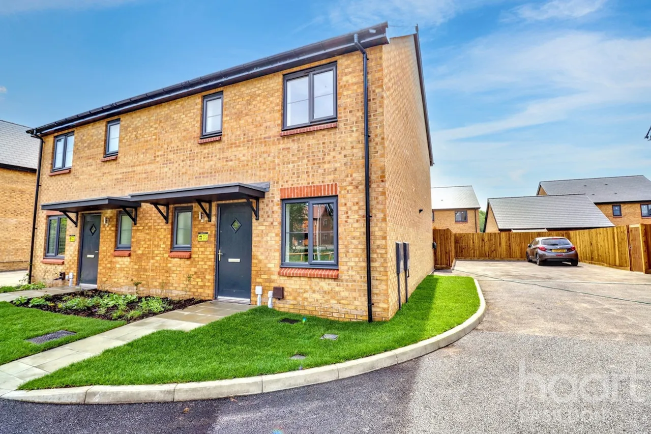 3 bed house for sale, Maple Creek, Fobbing, SS17