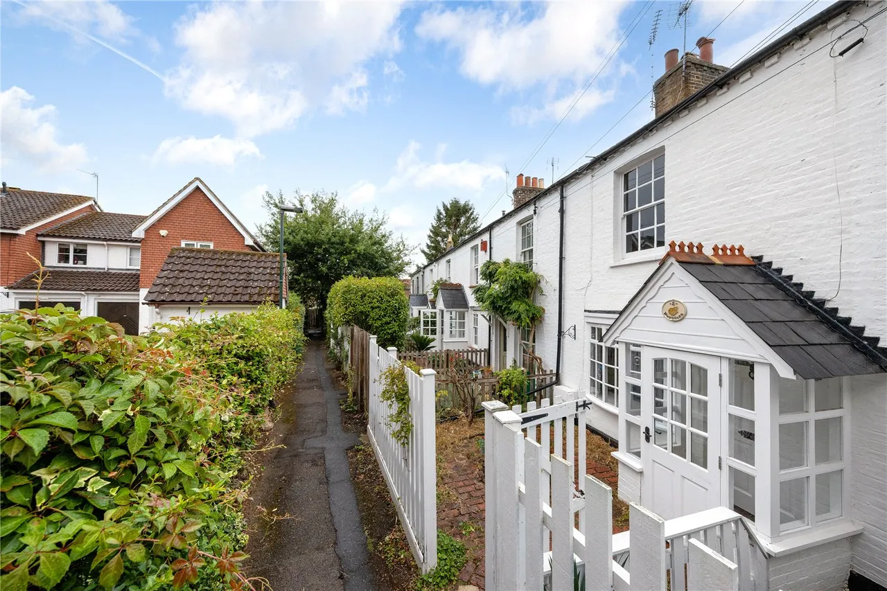 Wiggins Lane, Richmond, TW10, photo 6