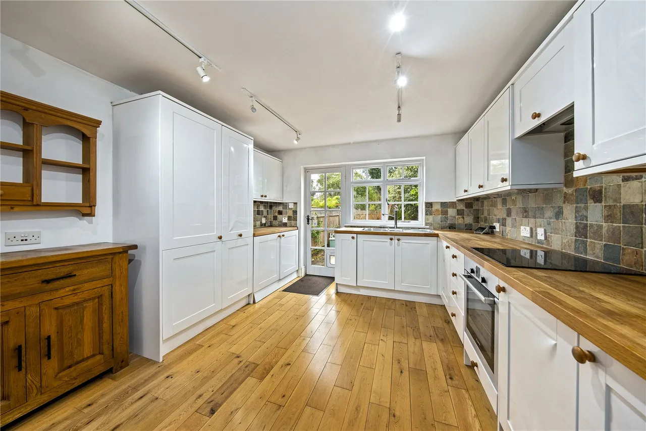 Wiggins Lane, Richmond, TW10, photo 3