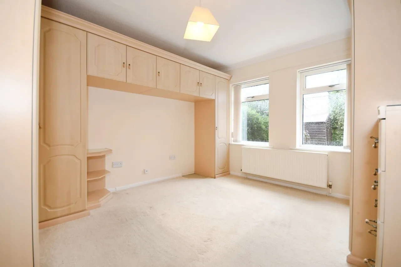 Hawksworth Avenue, Forest Town, Mansfield, Nottinghamshire, NG19, photo 6