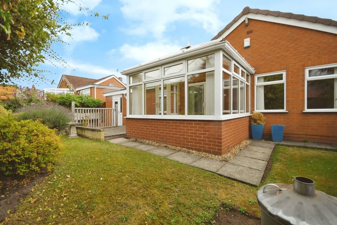 Hawksworth Avenue, Forest Town, Mansfield, Nottinghamshire, NG19, photo 13