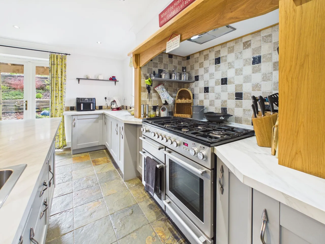 Penyffyddlwyn Lane, Llanelly Hill, NP7, photo 10