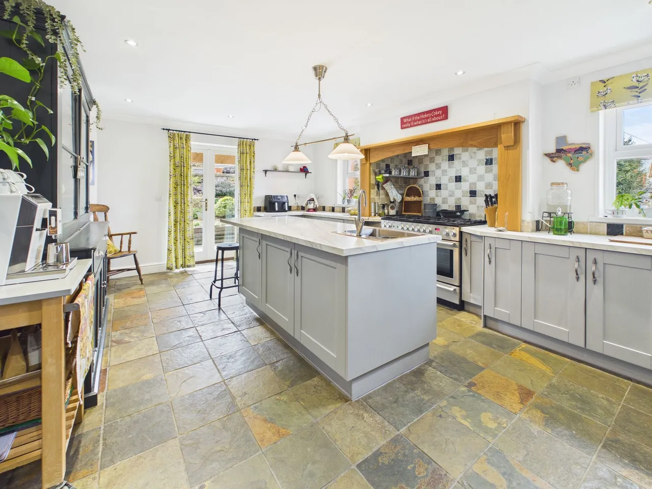 Penyffyddlwyn Lane, Llanelly Hill, NP7, photo 5