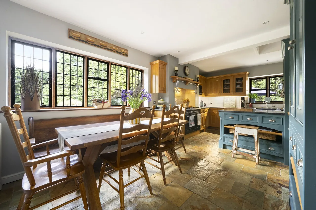 Lewes Road, Haywards Heath, West Sussex, RH17, photo 3
