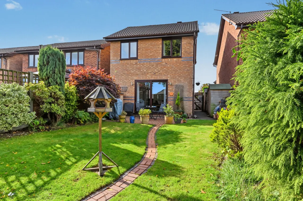 Jasper Close, Newcastle, ST5, photo 12