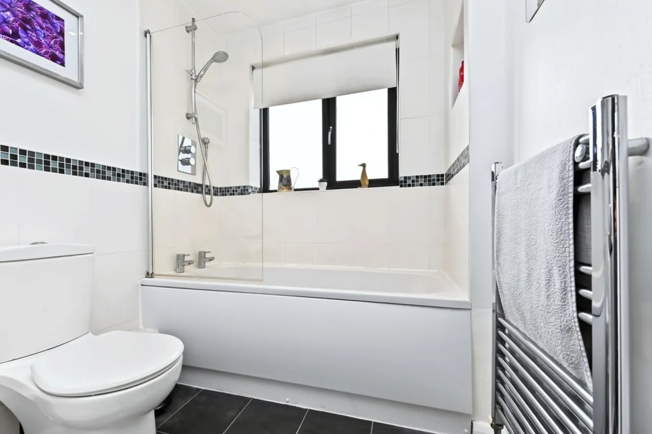 Jasper Close, Newcastle, ST5, photo 10