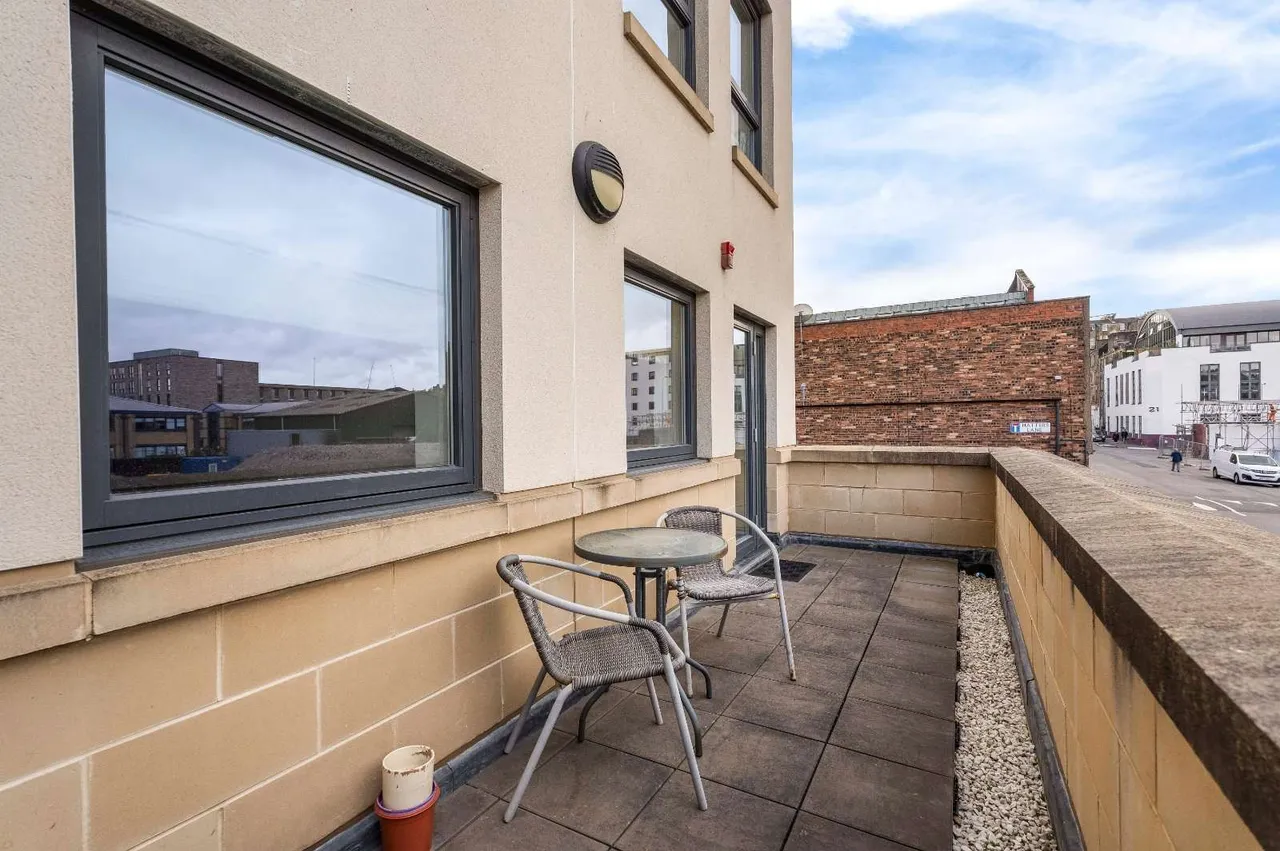 Hatters Lane, Canonmills, Edinburgh, Midlothian, EH7 4GX, photo 6