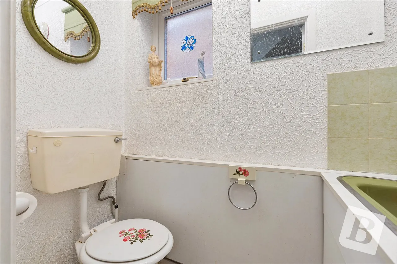 Front Lane, Upminster, RM14, photo 6