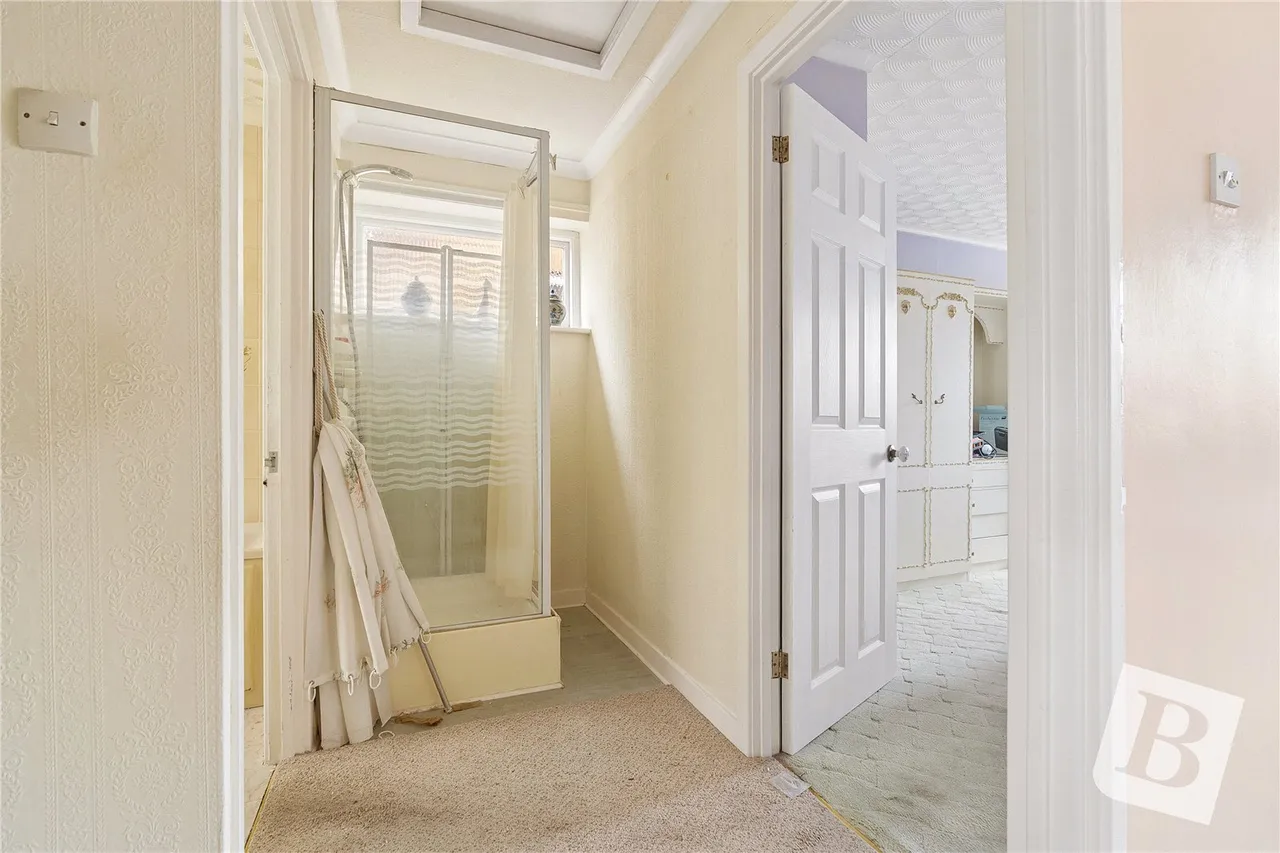 Front Lane, Upminster, RM14, photo 9