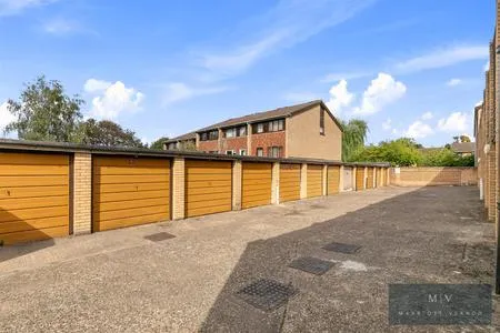Bardsley Close, Croydon, photo 14