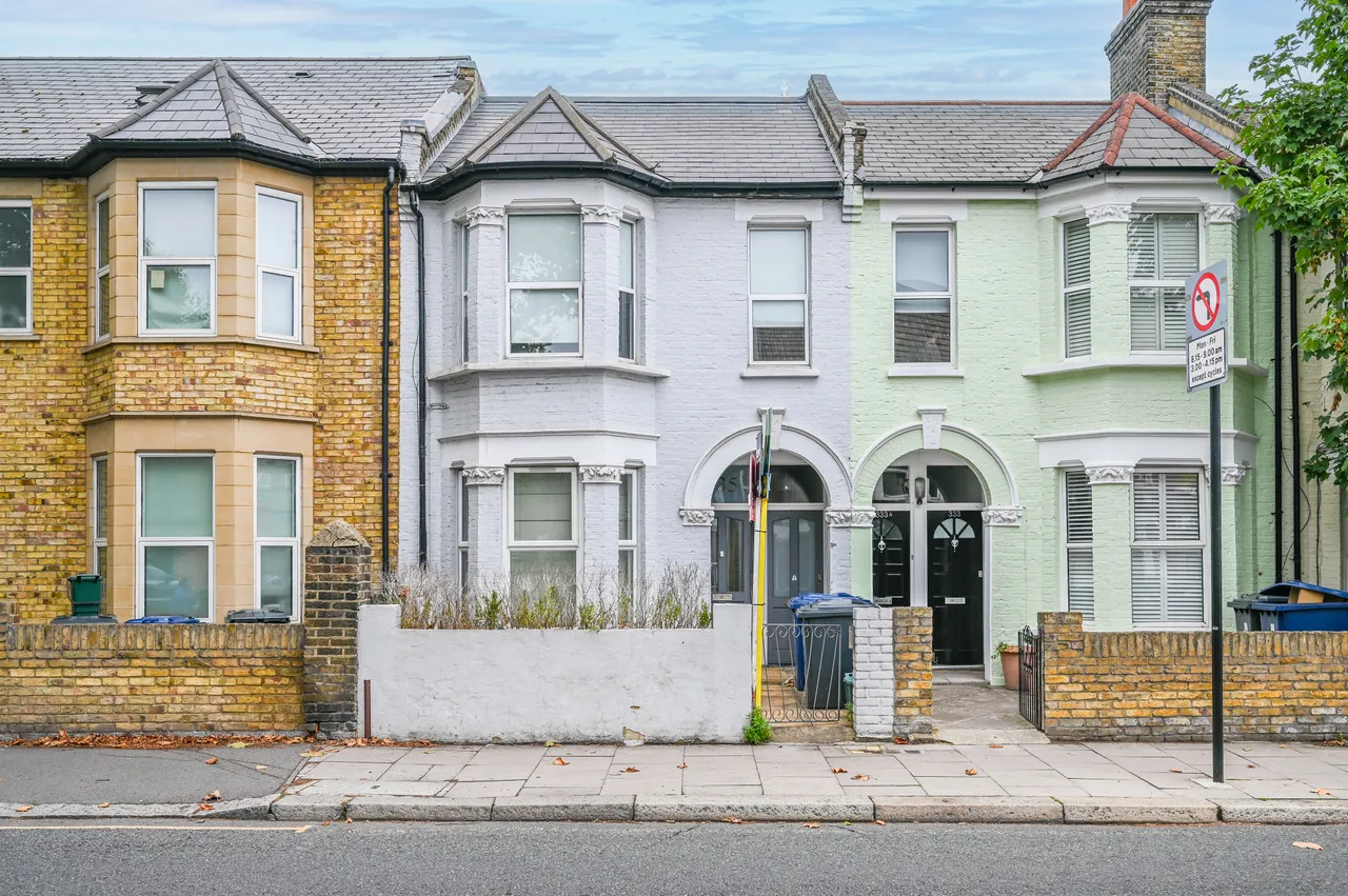 2 bed flat for sale — 335 Acton Lane, London