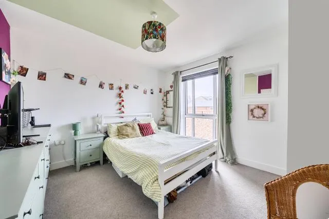 Park Way, Newbury, RG14, photo 17