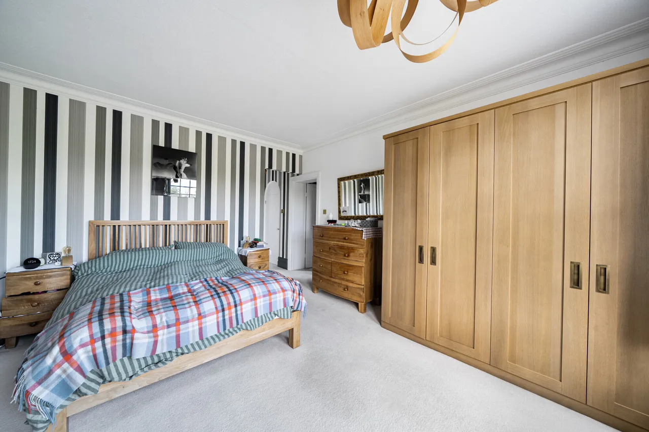 Shire Lane, Chorleywood, WD3, photo 8