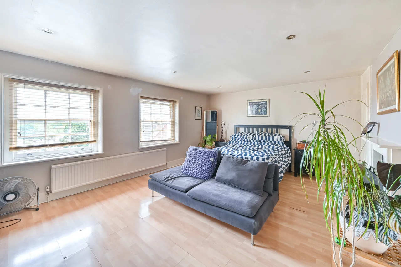 Flat 3, 57 Central Hill, London, photo 3