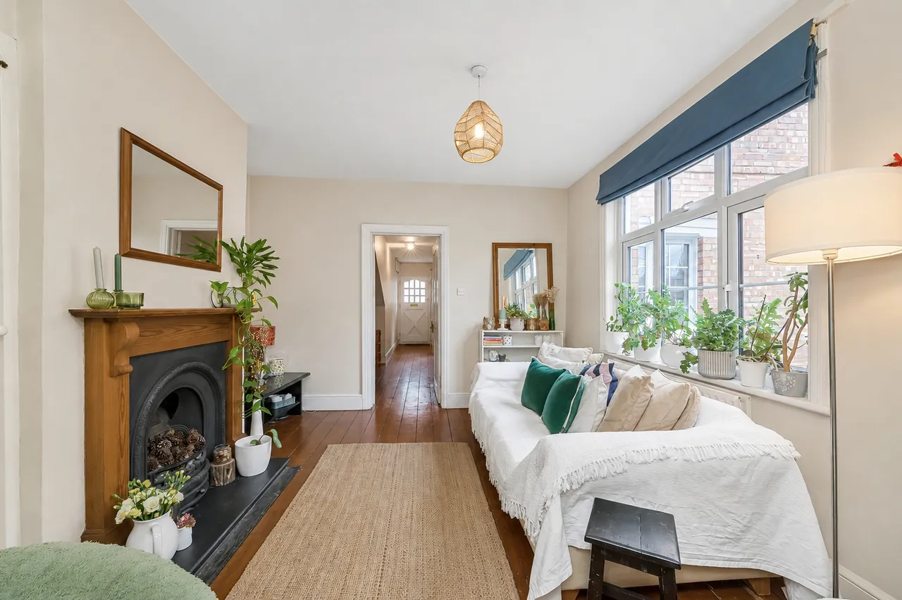 4 bed flat for sale, Strickland Row, Earlsfield, SW18