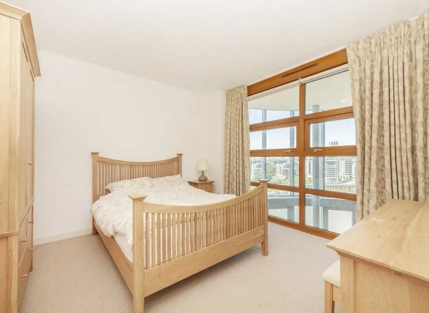Lombard Road, Battersea, SW11, photo 7