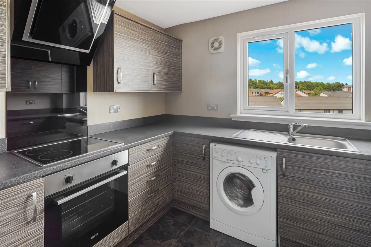 Waverley Crescent, Livingston, West Lothian, EH54, photo 5