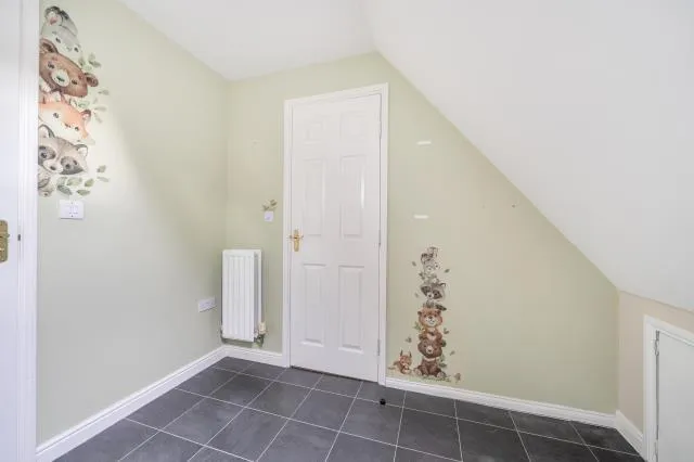 Petronel Road, Aylesbury, HP19, photo 22