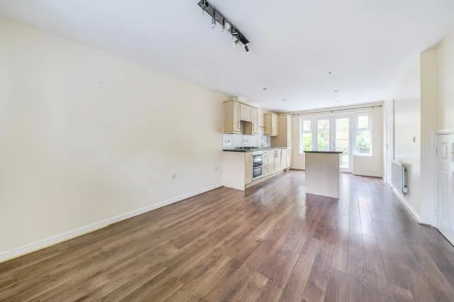 Petronel Road, Aylesbury, HP19, photo 6