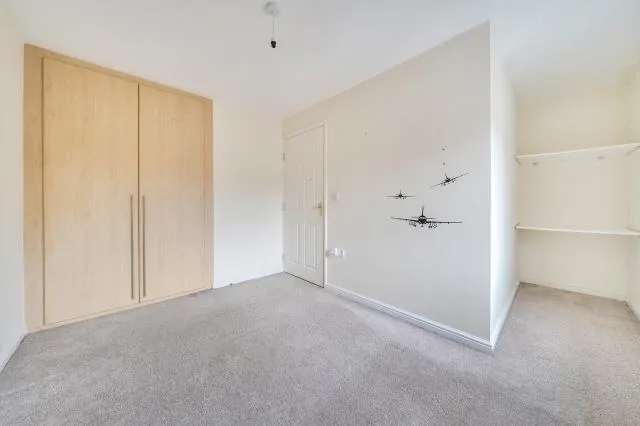 Petronel Road, Aylesbury, HP19, photo 12