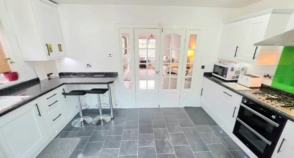 Milton Road, Audenshaw, M34, photo 8