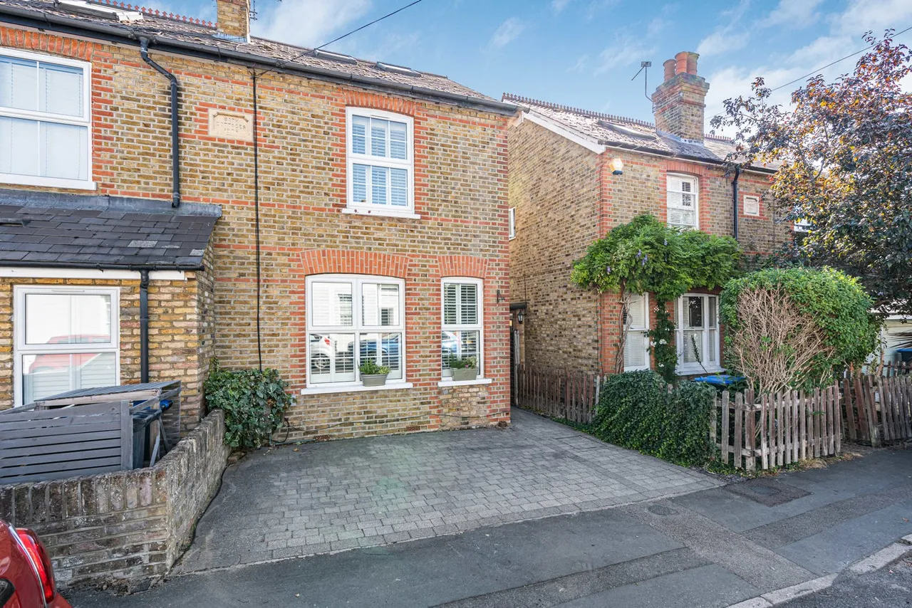 Harvest Road, Englefield Green, TW20, photo 43