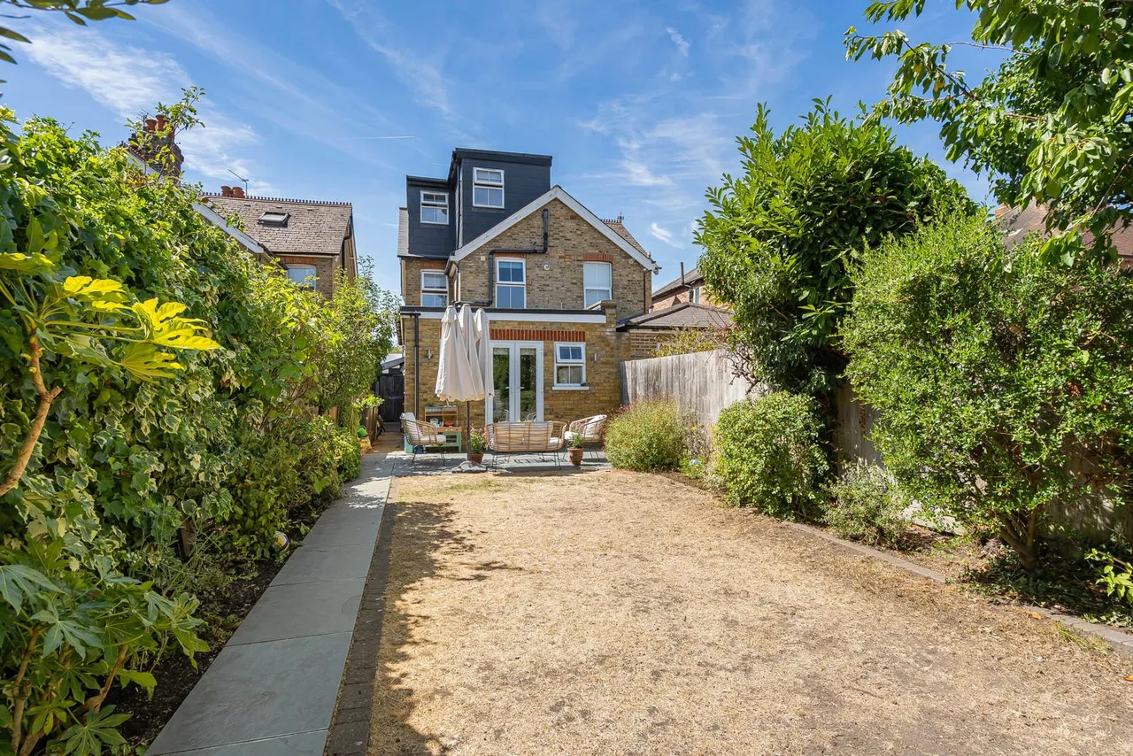 Harvest Road, Englefield Green, TW20, photo 10