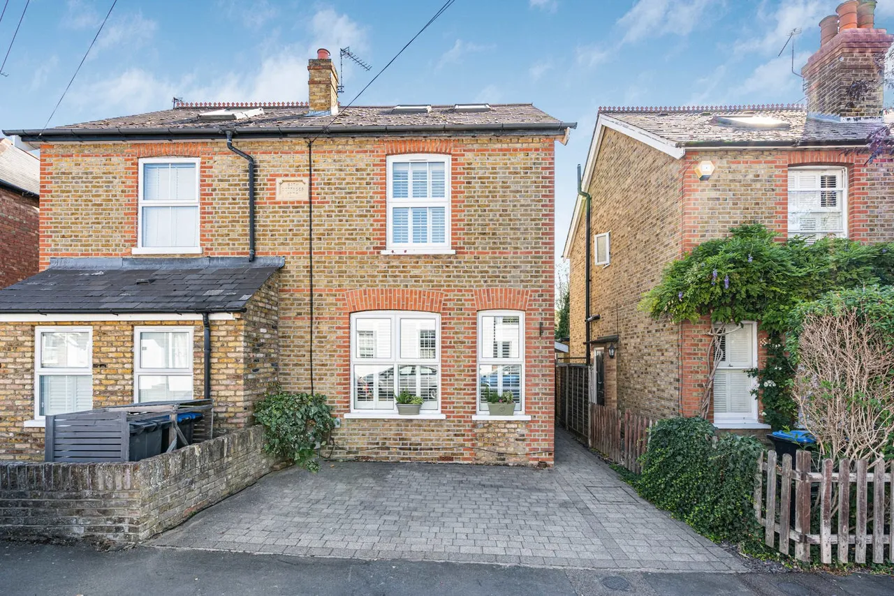 Harvest Road, Englefield Green, TW20, photo 42