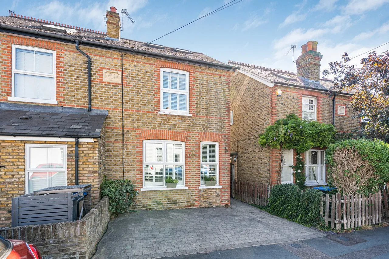 Harvest Road, Englefield Green, TW20, photo 40