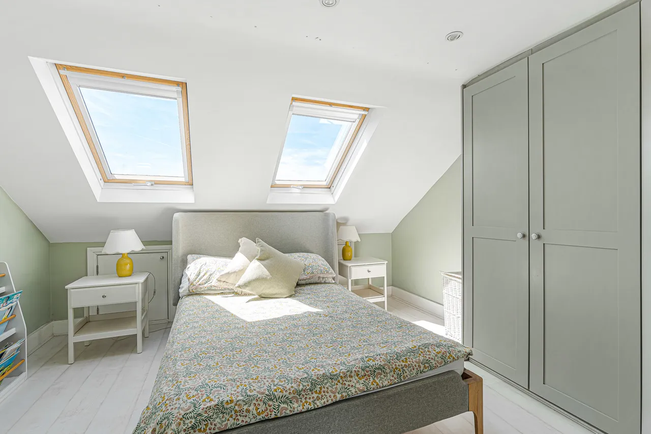 Harvest Road, Englefield Green, TW20, photo 7