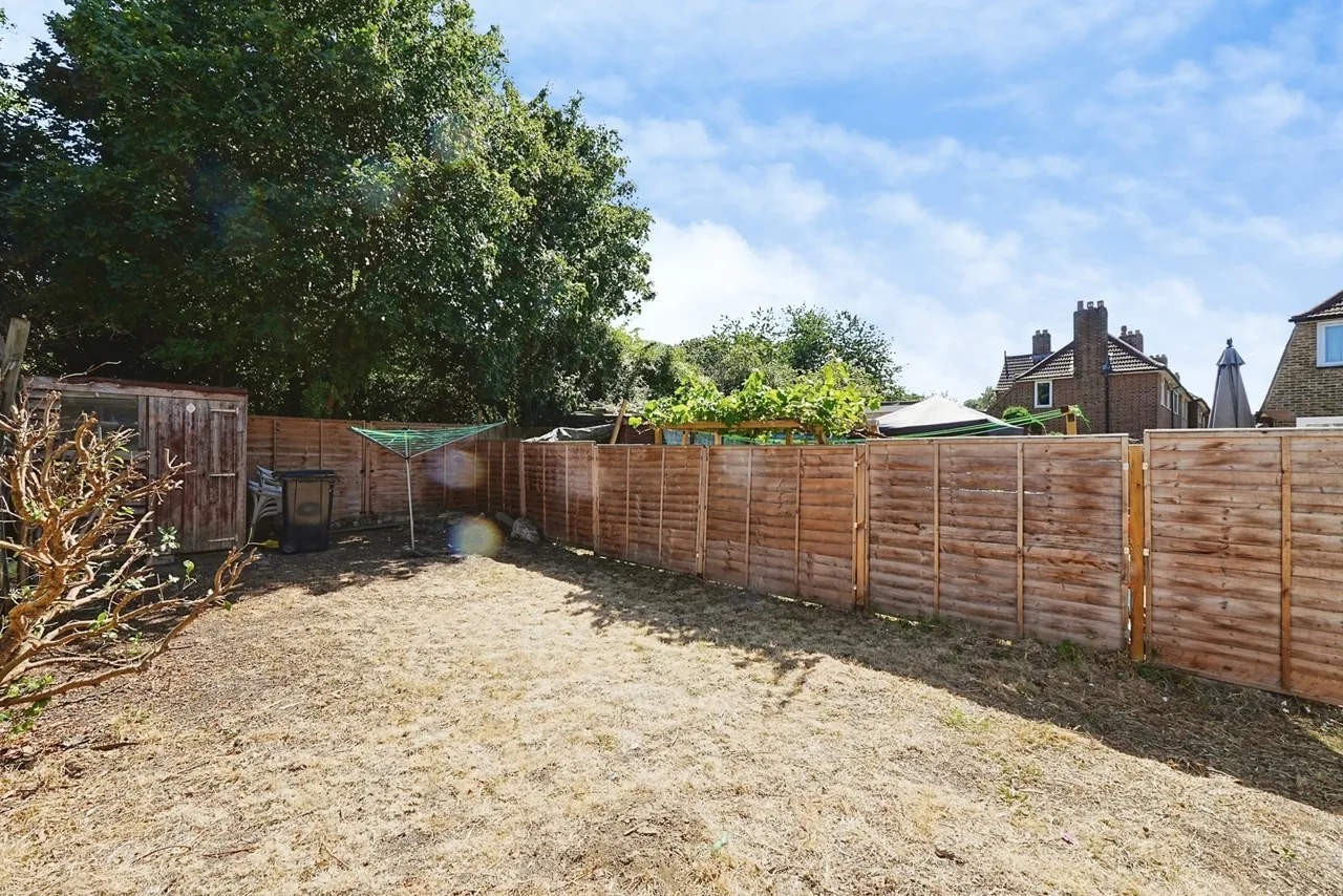 Downham Way, Bromley, BR1, photo 3