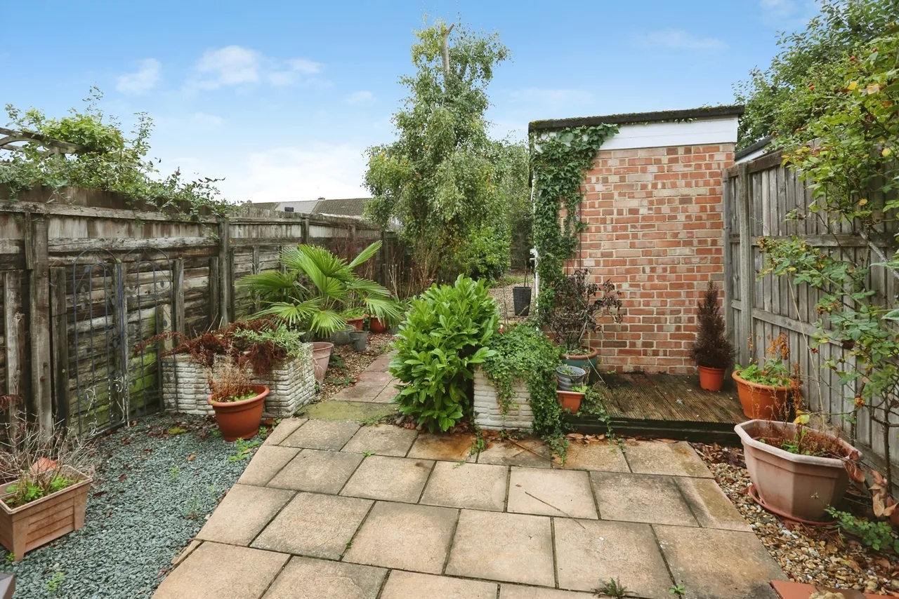 Devon Drive, Chandler's Ford, SO53, photo 6
